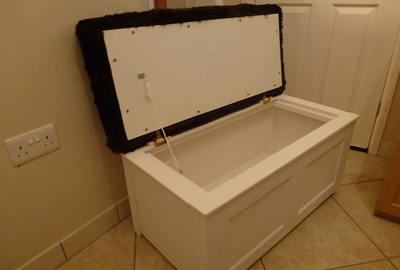 Floral chest of drawers