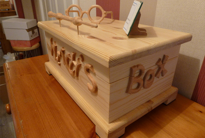 Clara's witch box